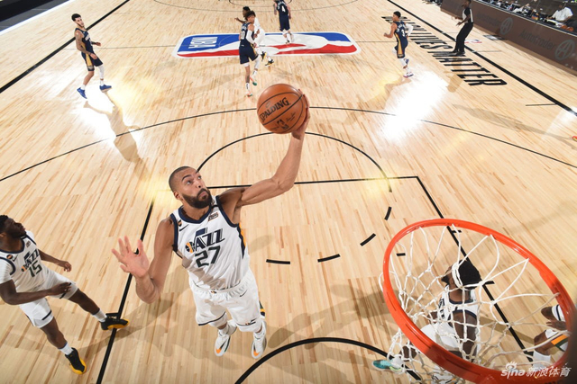 了强有力的 了强有力的