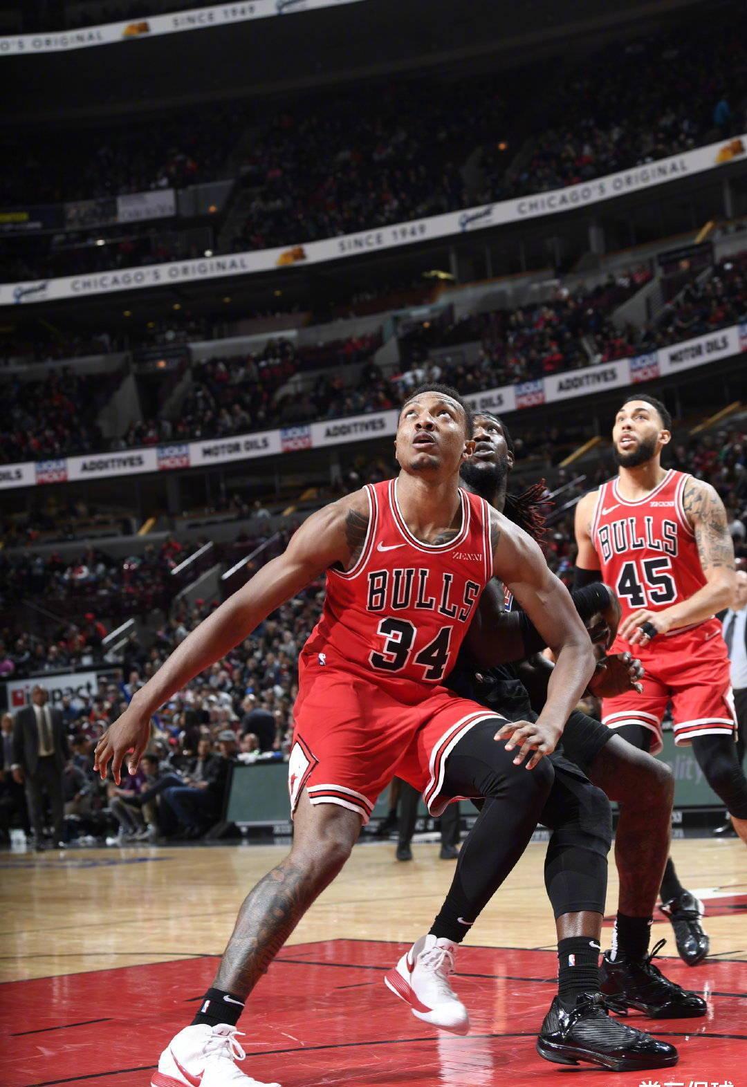 传来了一件 传来了一件